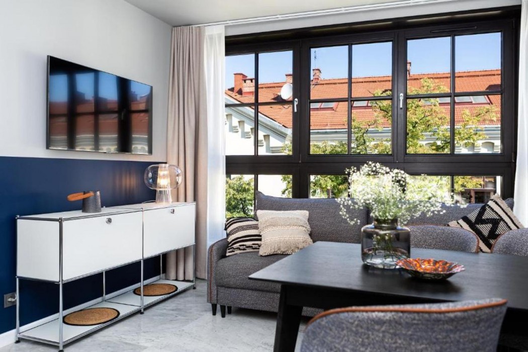 H11 Aparthotel 7/72