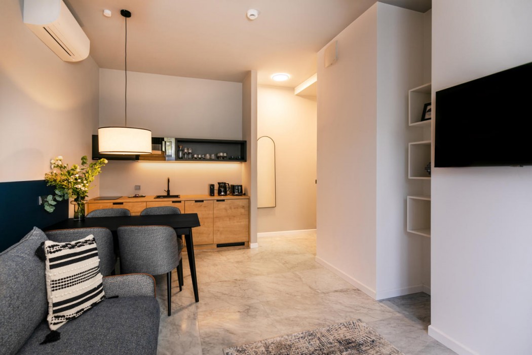 H11 Aparthotel 27/72