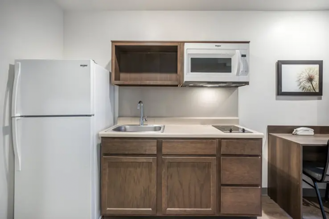 WoodSpring Suites Gurnee - Chicago 13/24