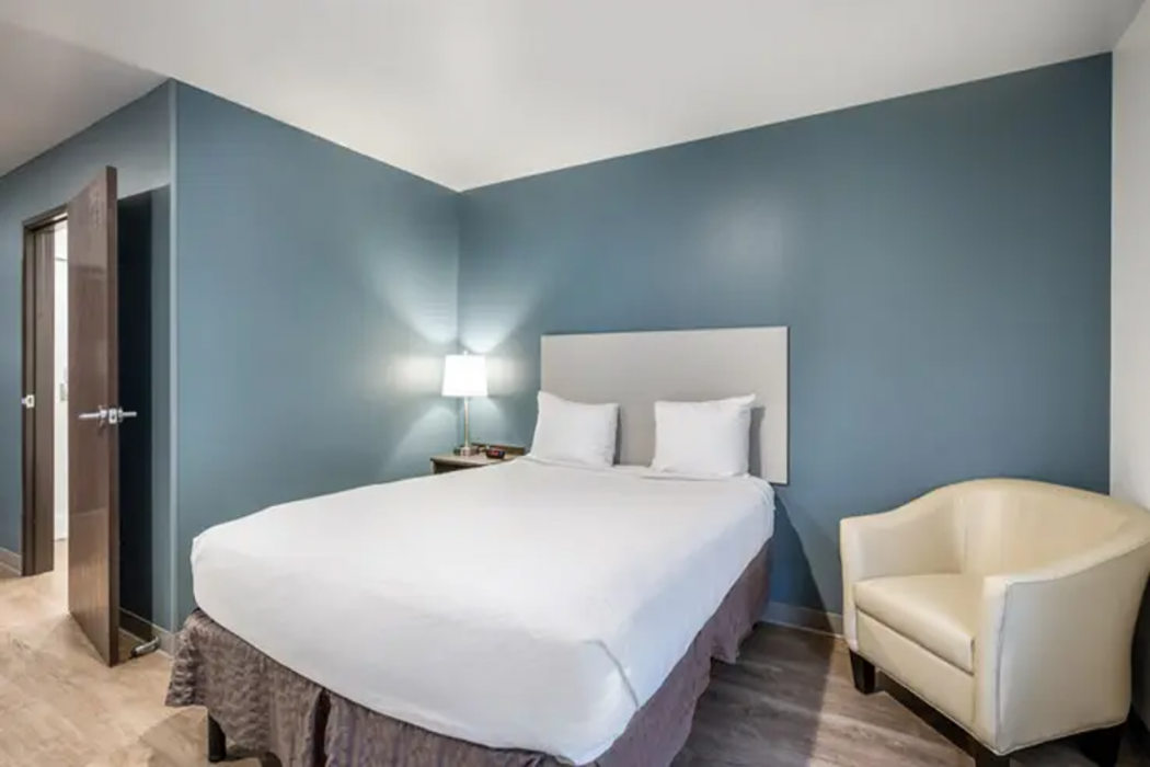 WoodSpring Suites Gurnee - Chicago 8/24