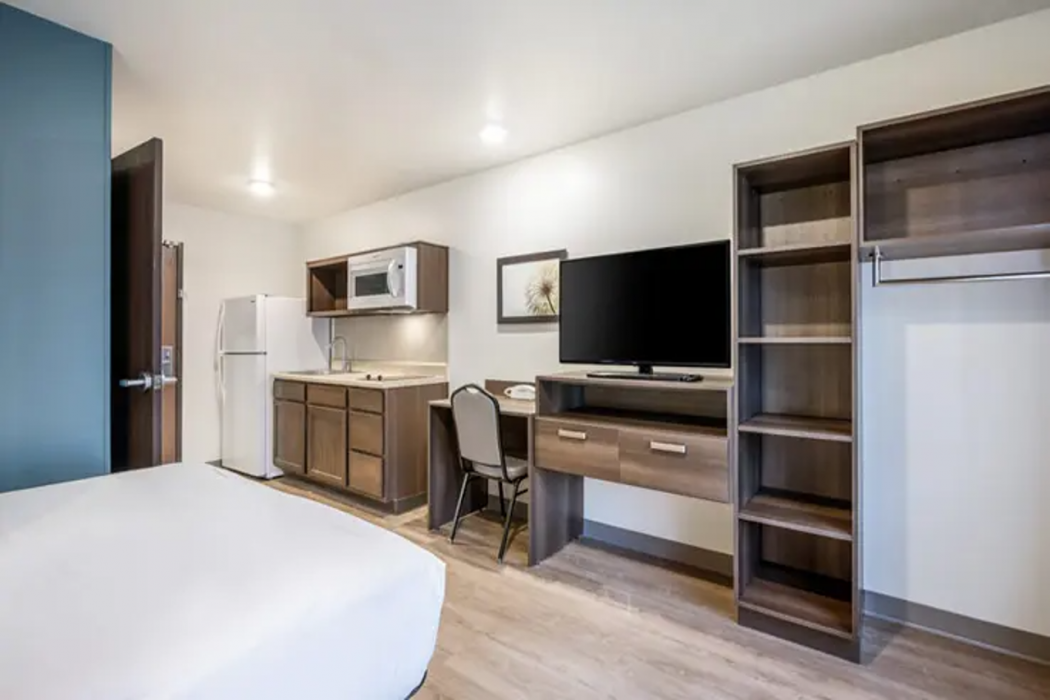 WoodSpring Suites Gurnee - Chicago 11/24