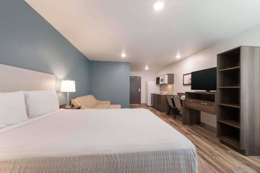 WoodSpring Suites Philadelphia Northeast 10/21
