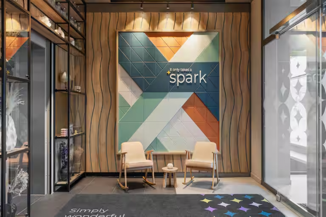 Spark by Hilton Madrid Alcala 6/18