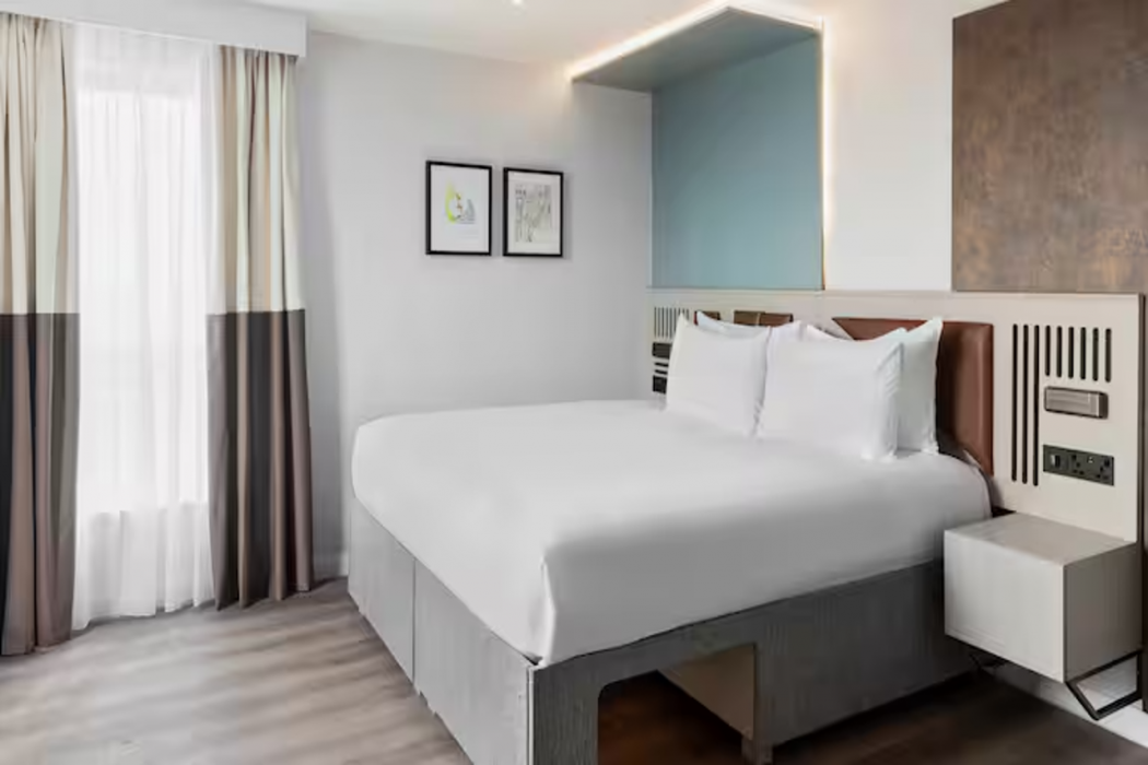Spark by Hilton Madrid Alcala 12/18