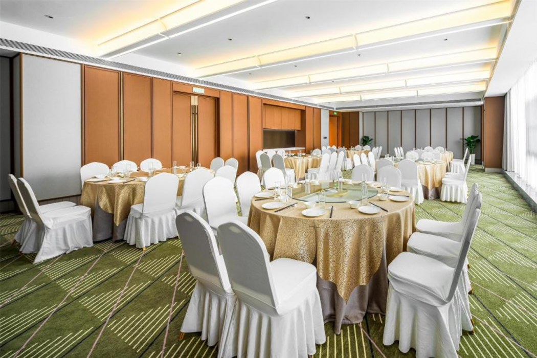 Hilton Garden Inn Xinyang East Railway Station 22/32
