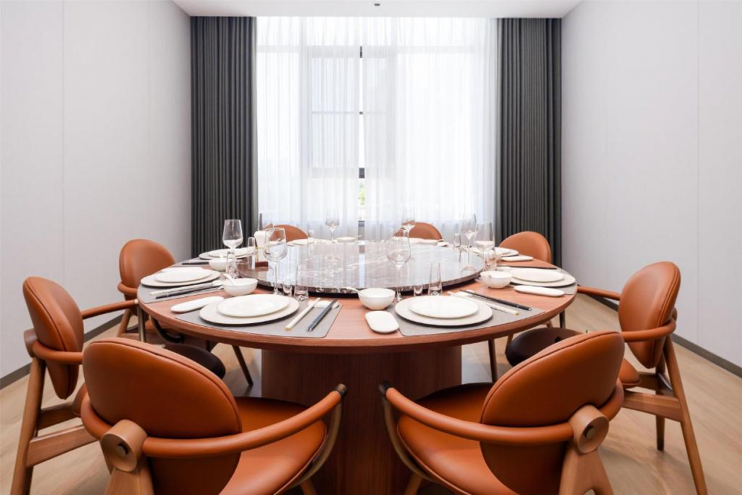 Hilton Garden Inn Xinyang East Railway Station 18/32