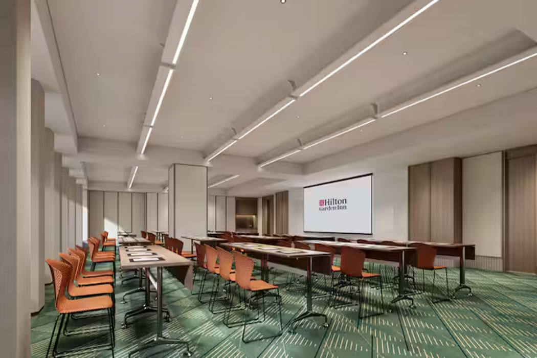 Hilton Garden Inn Urumqi Railway Station 15/25