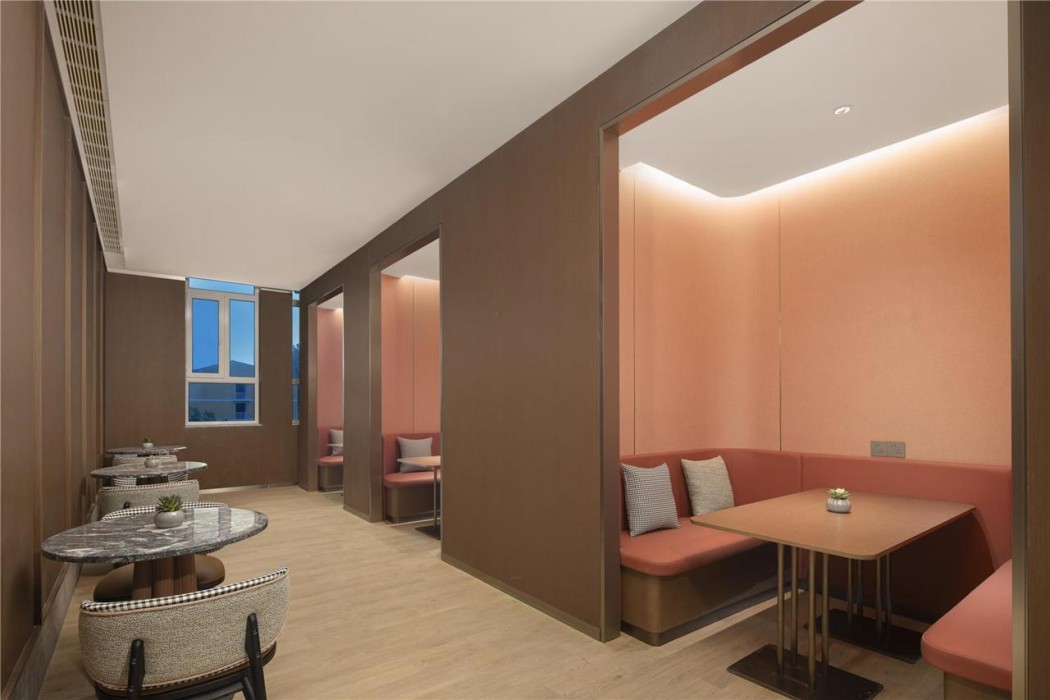 Hilton Garden Inn Zhongwei Shapotou 24/69