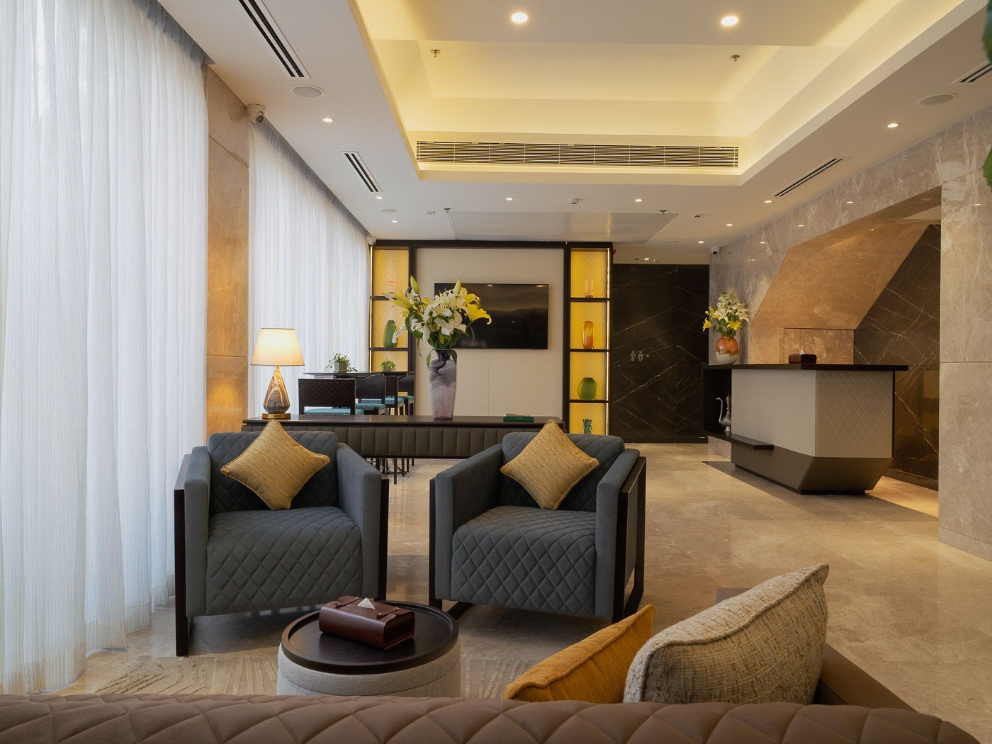 W Residence Living 10/72