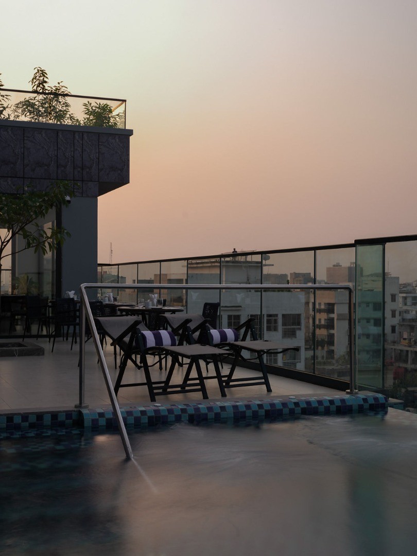 W Residence Living 48/72
