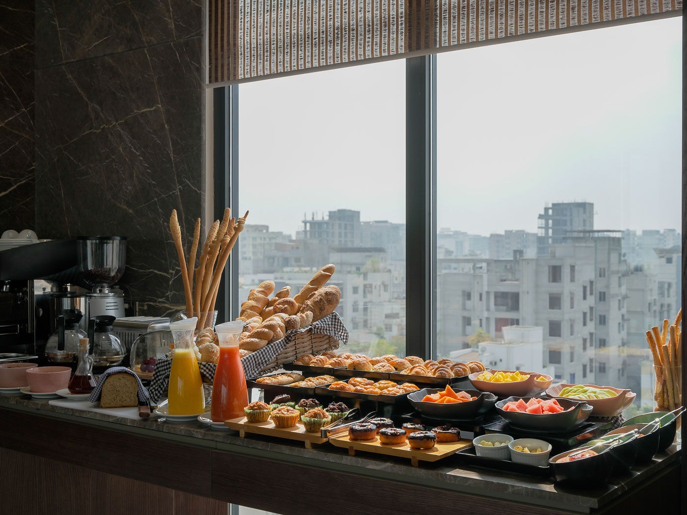 W Residence Living 44/72