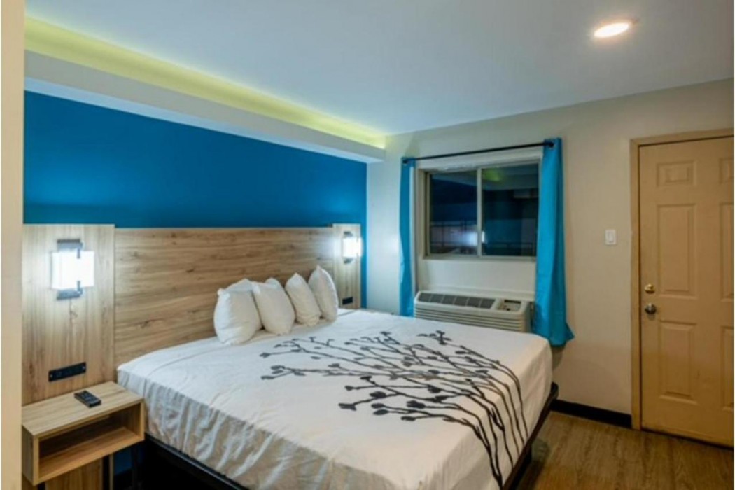 Exclusivo Inn by OYO Grand Prairie, TX 7/16