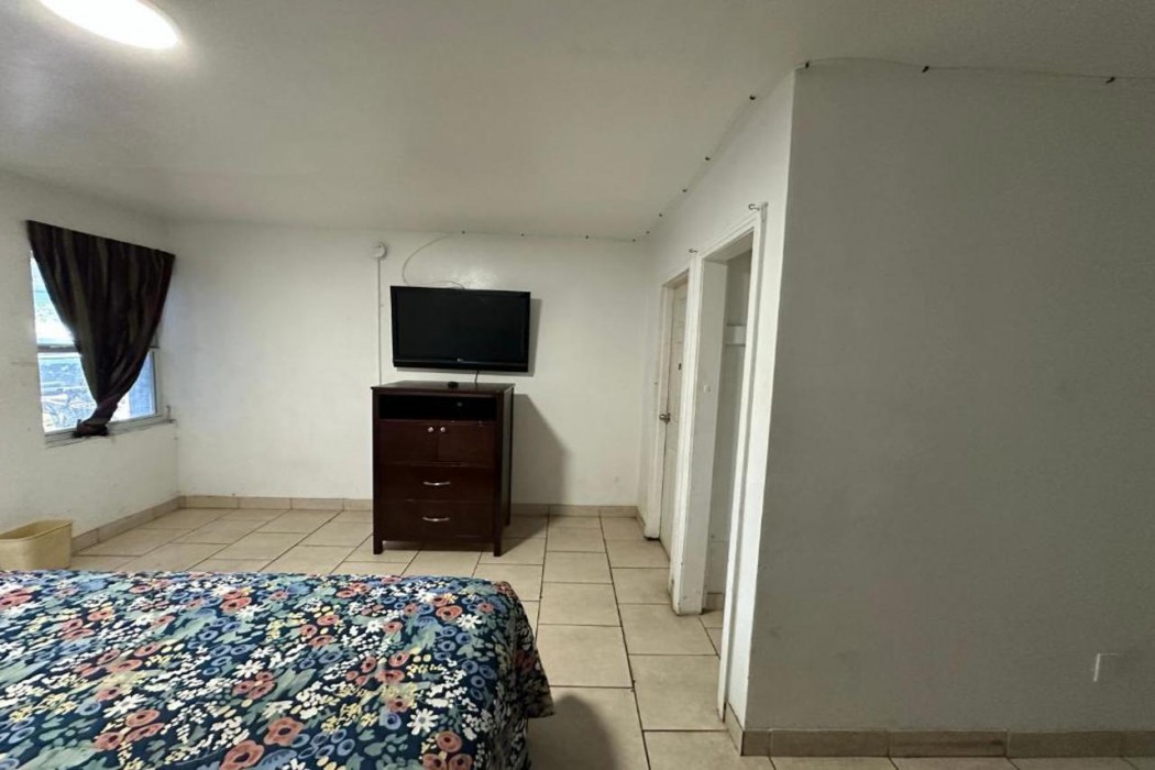 Antigua Motel by OYO Tampa US - 41 13/22