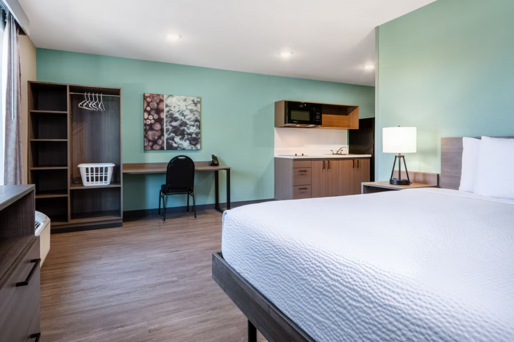 ECHO Suites Extended Stay by Wyndham Reno 30/72