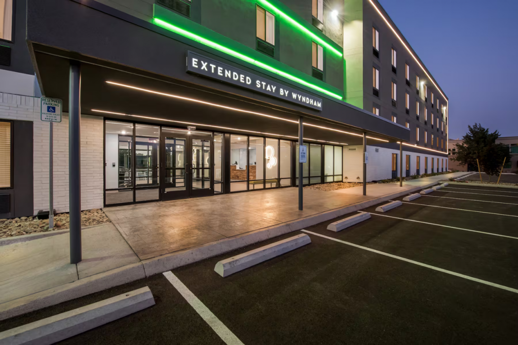 ECHO Suites Extended Stay by Wyndham Reno 7/72