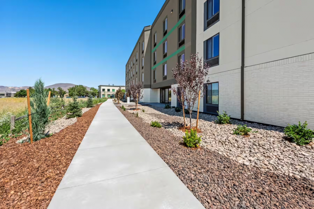 ECHO Suites Extended Stay by Wyndham Reno 10/72