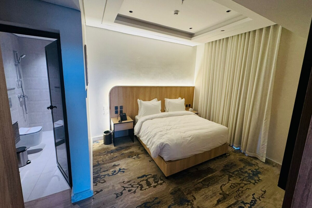 AYAS Hotel 12/36