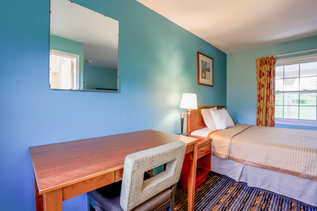 Relax Inn By OYO Natural Bridge I-81 18/54