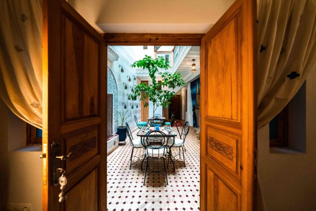 Riad Kiyanjana 22/43