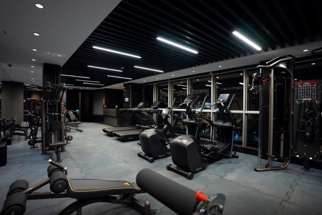 THE V Hotel 20/20