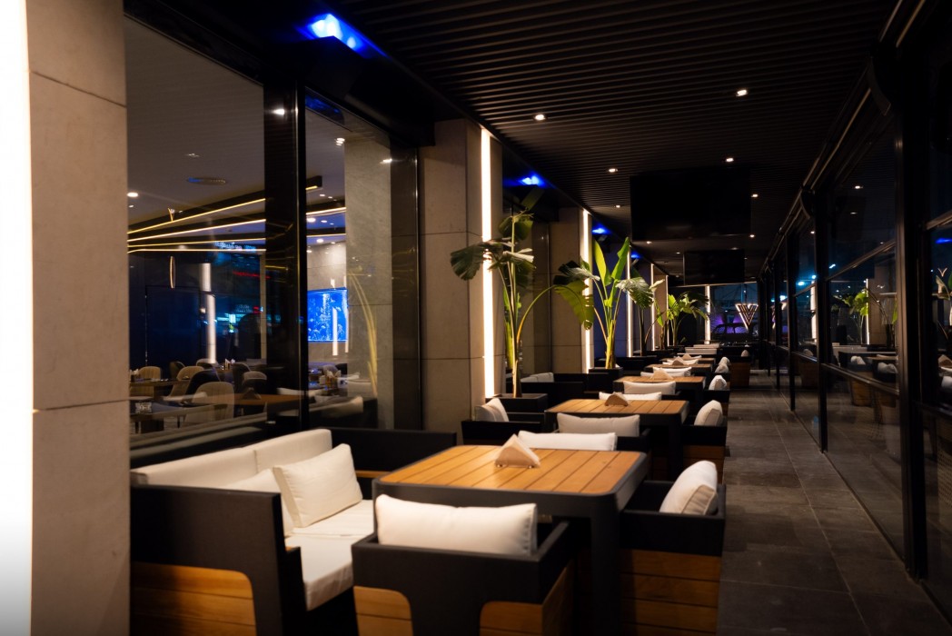 THE V Hotel 13/20