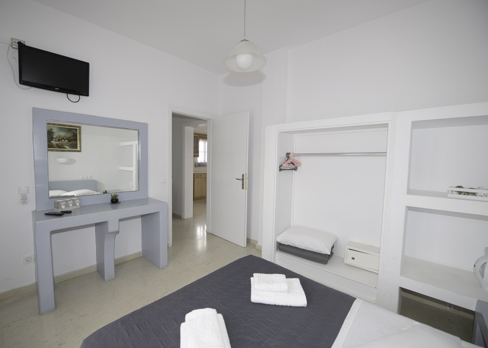 Ira Apartments 50/126