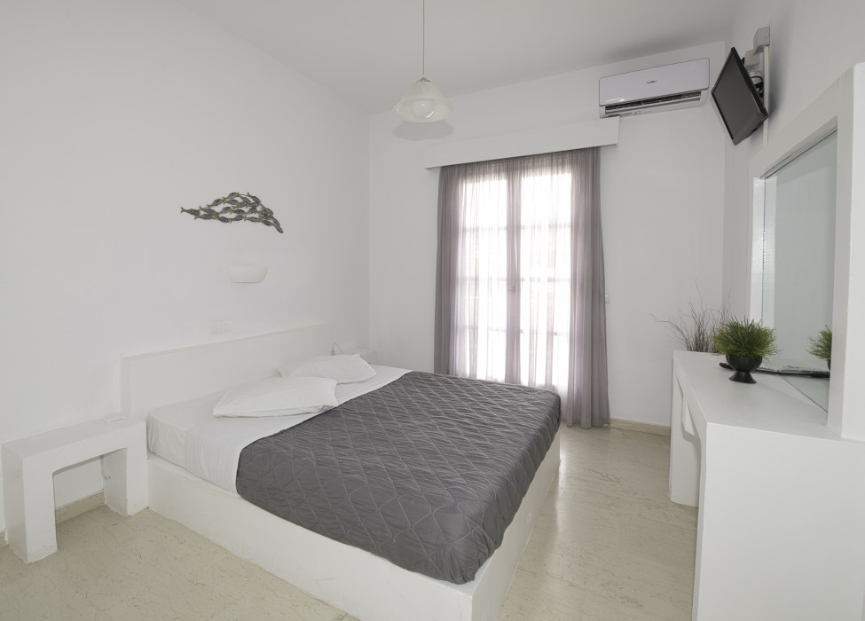 Ira Apartments 64/126
