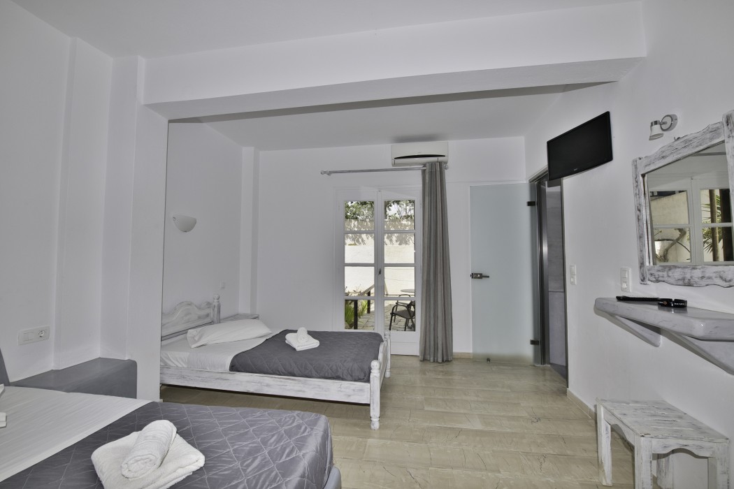 Ira Apartments 39/126
