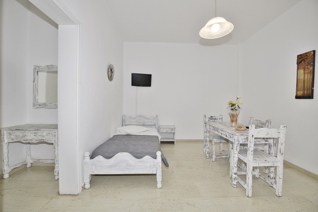 Ira Apartments 59/126