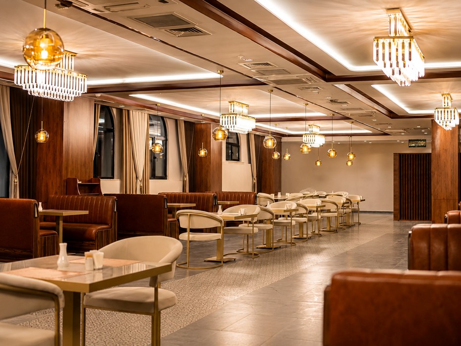 Golden River Hotel by Continent 30/74
