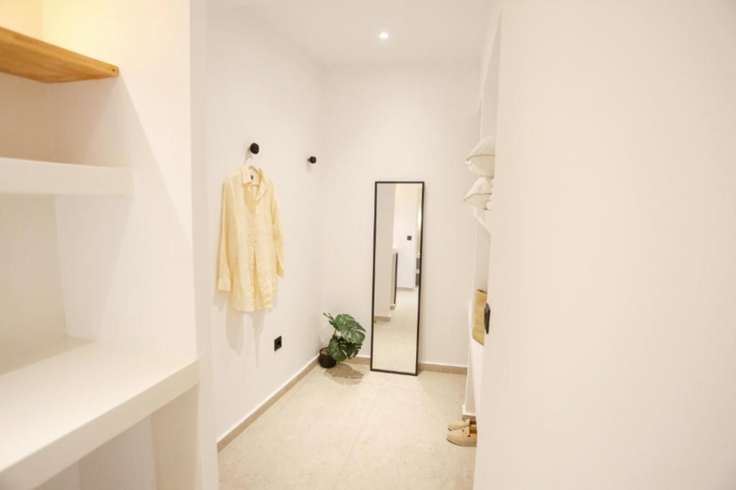 La Maltese Boutique 25/51