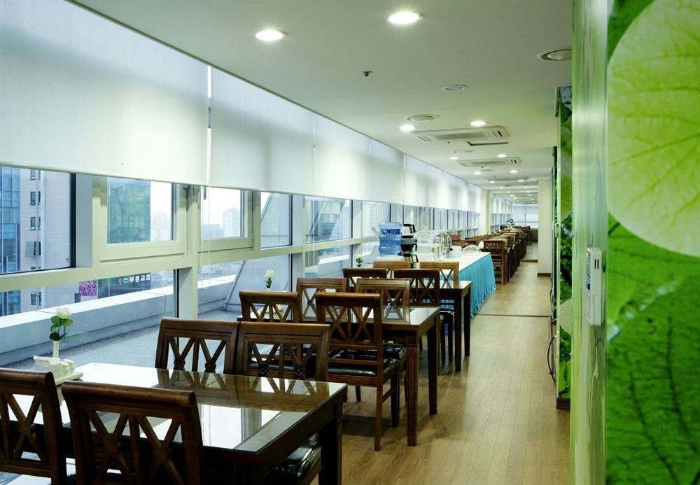 Brown Suites Sinchon Central 32/48