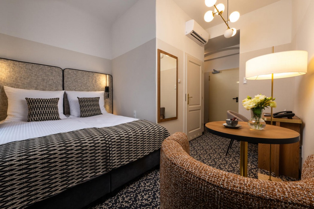 Palladian Hotel 13/67