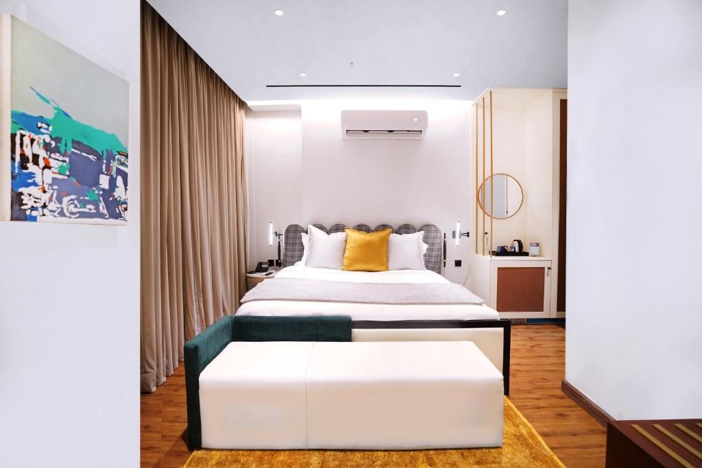Ambiance Boutique Art Hotel Islamabad 19/78