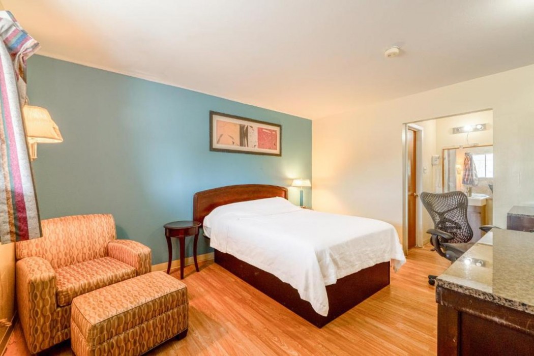 American Inn by OYO Colorado City I-20 9/34