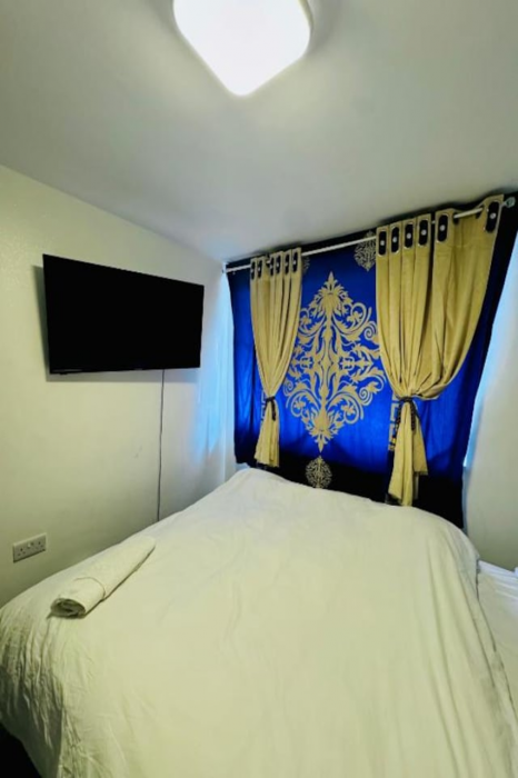 Room at OYO Unique Private Room, BOLTON