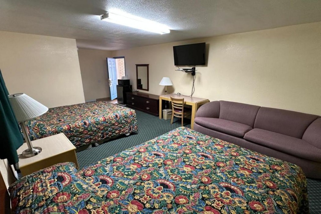 Hotel O Longhorn Boise City OK 17/56
