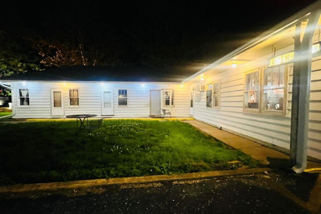 Sycamore Motel Havana Near Illinois River 1/38
