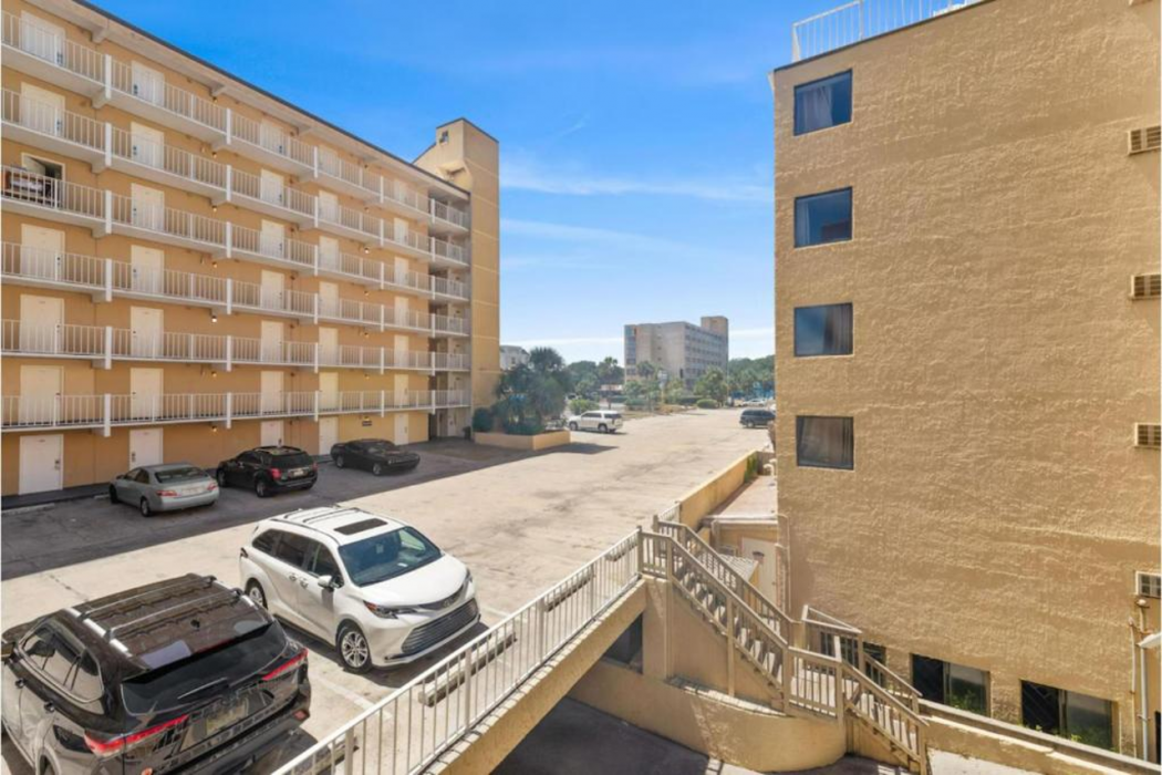Capital O Sunset Waves Hotel Myrtle Beach Oceanfront 2/63