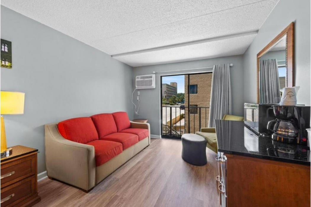 Capital O Sunset Waves Hotel Myrtle Beach Oceanfront 21/63