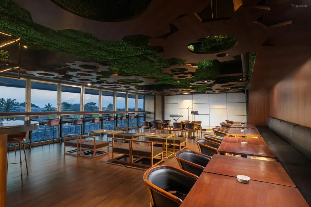 Hotel Neo Plus Airport Jakarta 10/22