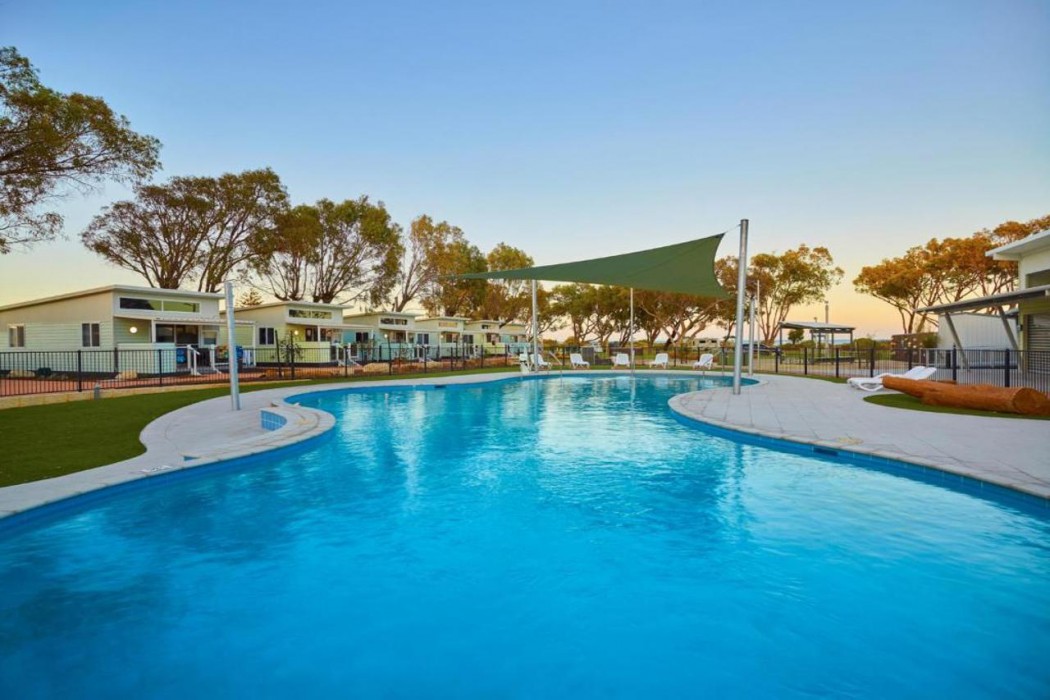 RAC Cervantes Holiday Park 30/60