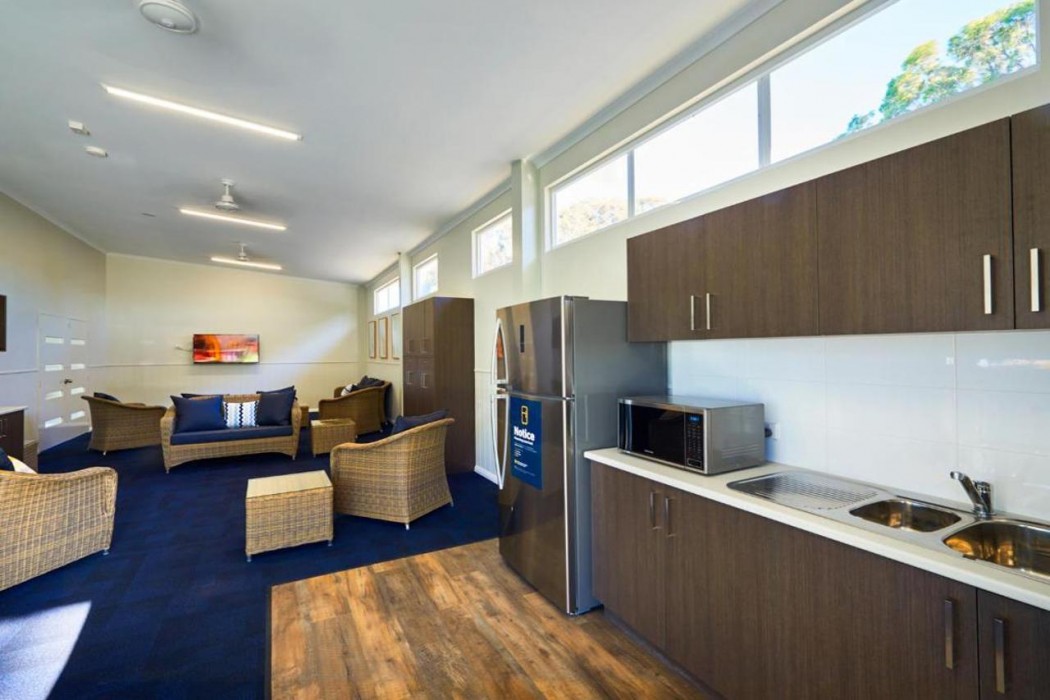 RAC Cervantes Holiday Park 11/60
