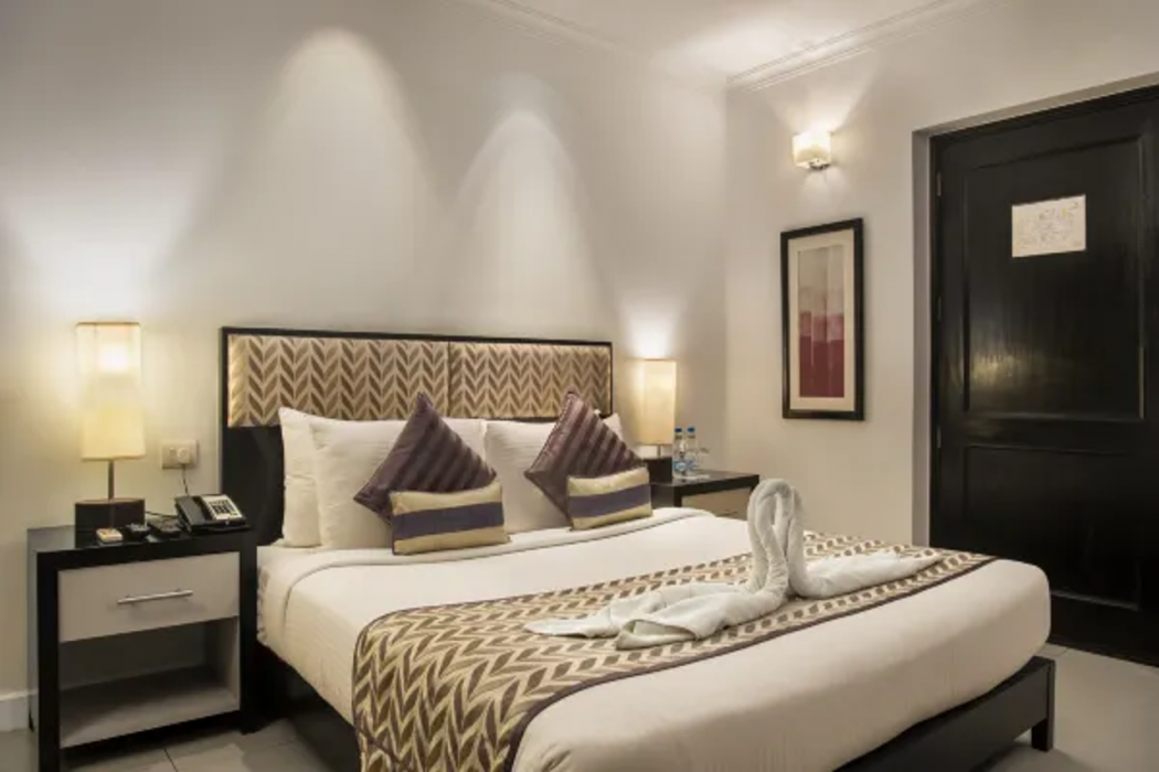 Sarovar Portico Surajkund Faridabad 9/38