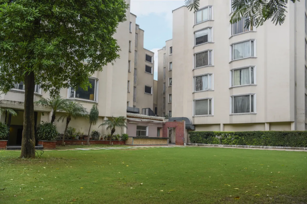 Sarovar Portico Surajkund Faridabad 2/38