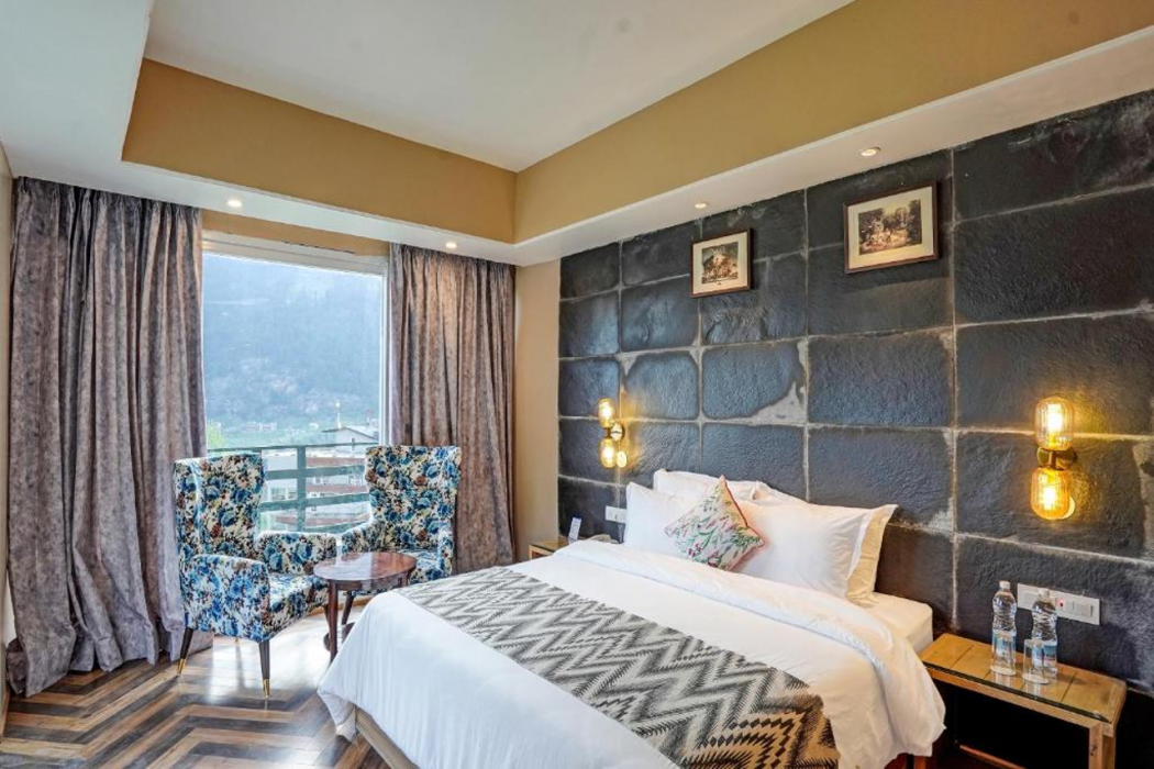 Naturevilas Sarovar Premiere Manali 11/65