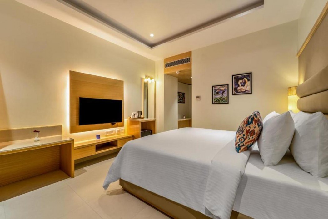 Shyama Sarovar Portico 27/64