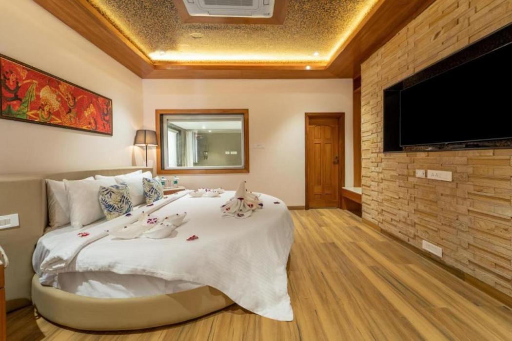 Shyama Sarovar Portico 29/64
