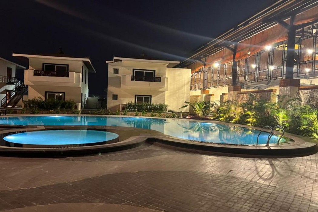 Shyama Sarovar Portico 2/64
