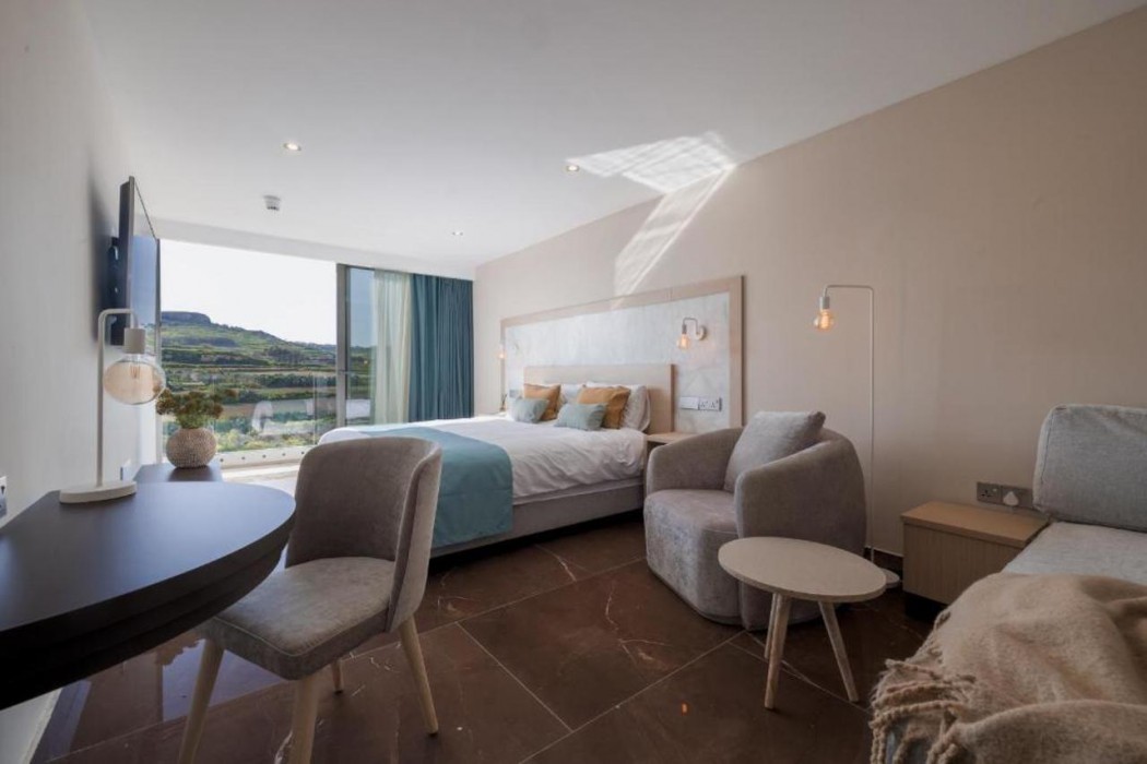 Reef Hotel & Spa 44/87